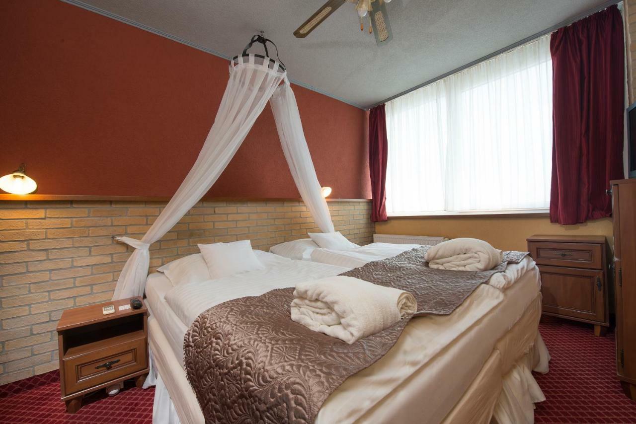 Hotel Therma Dunajská Streda Dış mekan fotoğraf