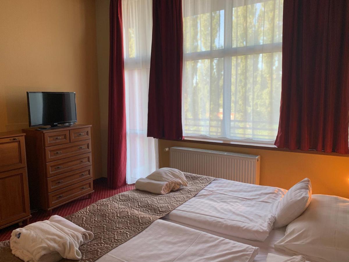 Hotel Therma Dunajská Streda Dış mekan fotoğraf